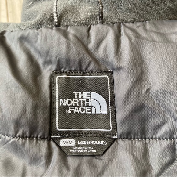 NWOT The North Face insulated jacket. - Picture 3 of 5